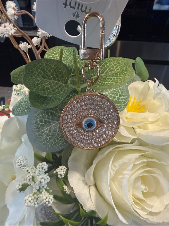 Accessories - Silver or Gold Tone Evil Eye Crystal Keychain